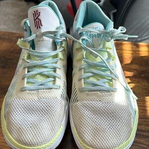 Nike basketball shoes men’s